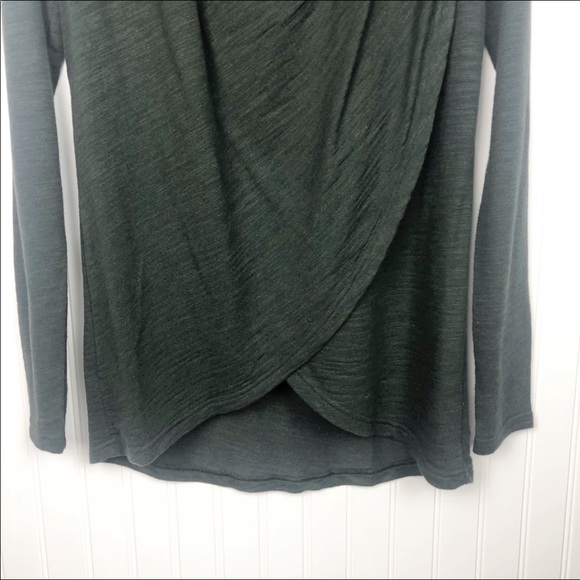 Lucy Uplifting Wrap Drape Front Top XS - Picture 4 of 9